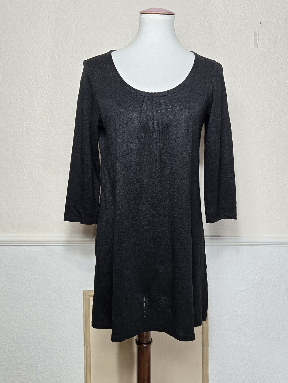 Eileen Fisher Black 100% Linen Pleated Scoop Neck Tunic Top, Size Small